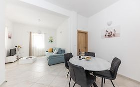Apartment Sergio